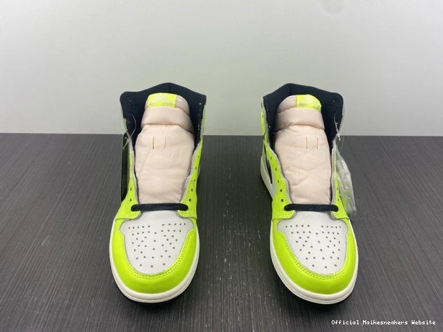 Official Maikesneakers 1 OG High Volt Jordan Air 555088-702 0729